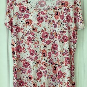 Beautiful Croft & Barrow blouse - pink